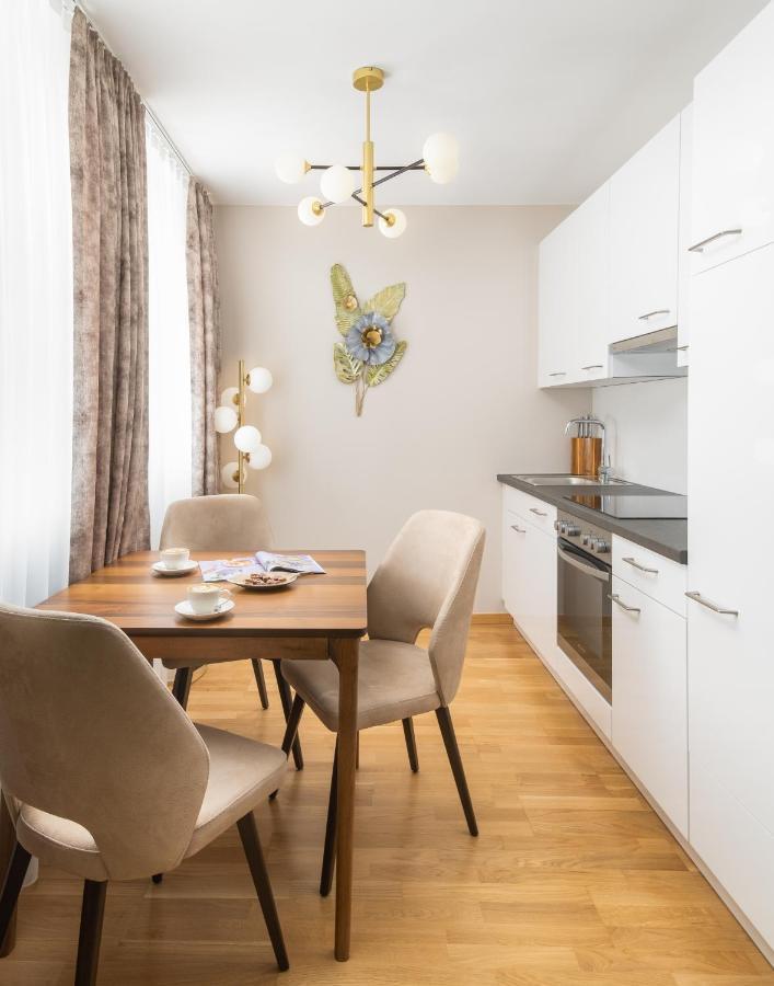 Apartmán Abieshomes Serviced Schoenbrunn